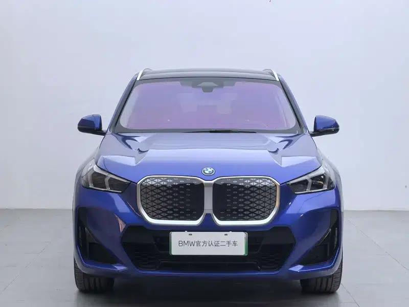 2023 BMW iX1 xDrive30L M Sport Package — миниатюра 2