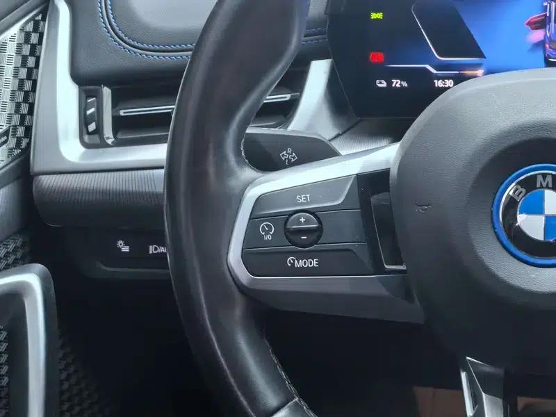 2023 BMW iX1 xDrive30L M Sport Package — миниатюра 13