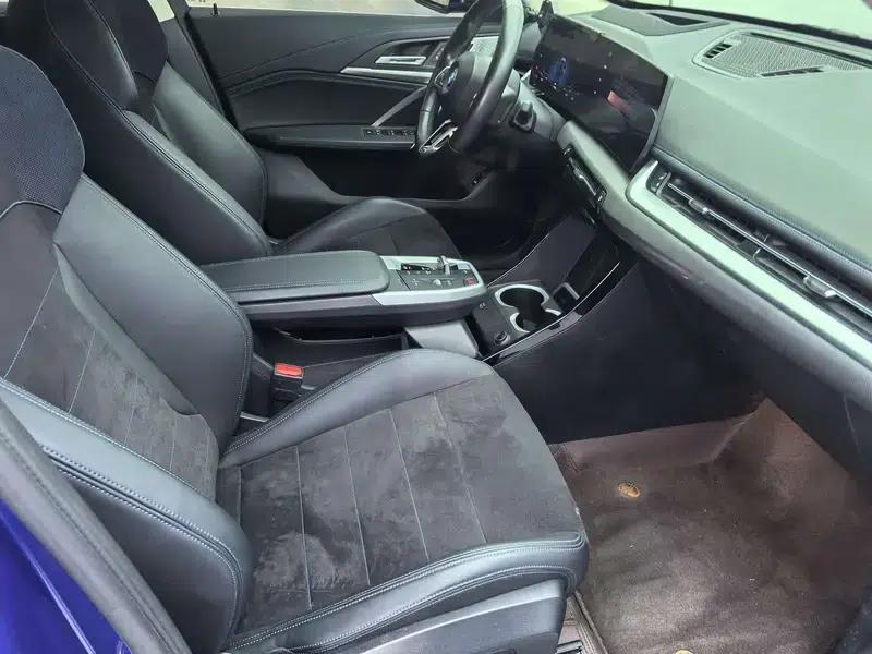 2023 BMW iX1 xDrive30L M Sport Package — миниатюра 15