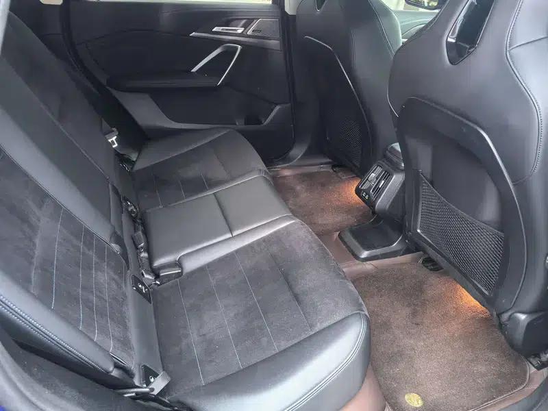 2023 BMW iX1 xDrive30L M Sport Package — миниатюра 16