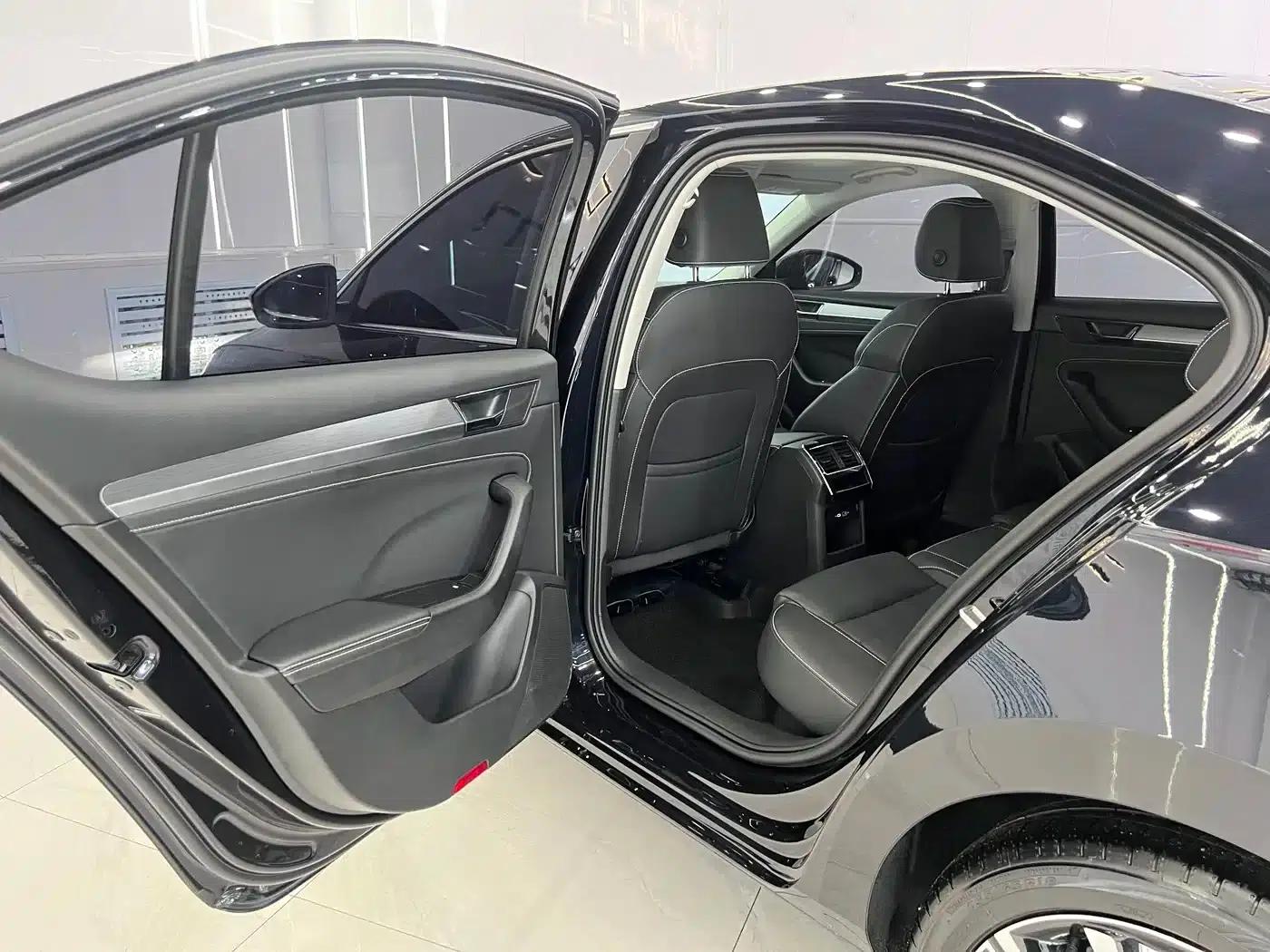 Superb 2023 TSI280 DSG Premium Edition — миниатюра 9