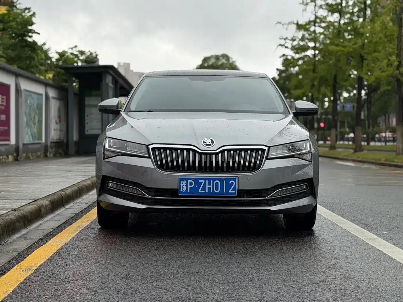 Superb 2022 TSI280 DSG Premium Edition — миниатюра 2