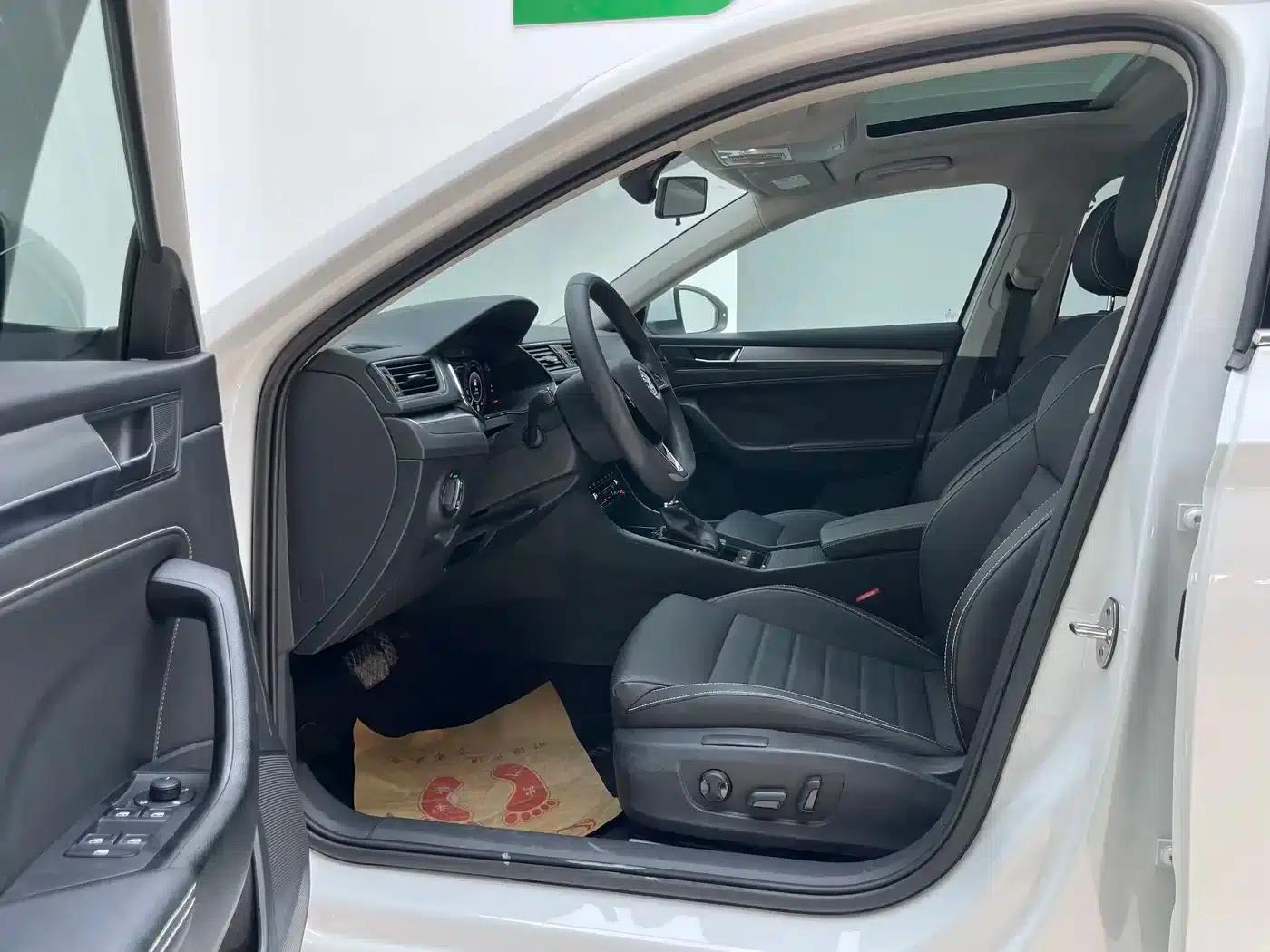 Superb 2023 Facelift TSI280 DSG Premium Edition — миниатюра 15
