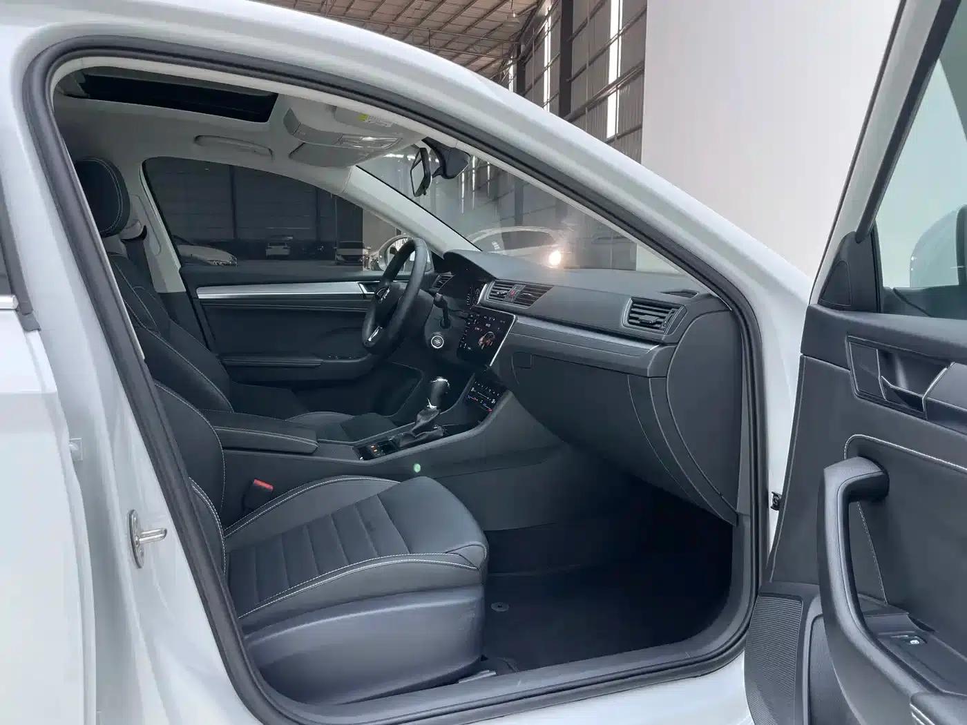 Superb 2023 Facelift TSI280 DSG Premium Edition — миниатюра 31