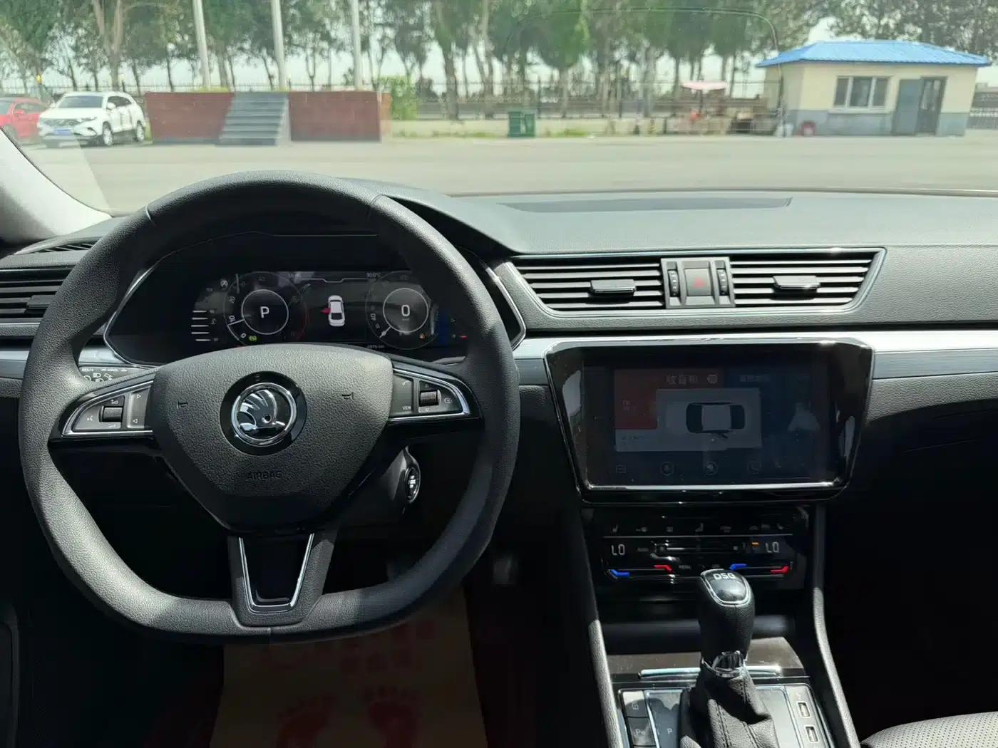 Superb 2025 TSI280 DSG Premium Edition — миниатюра 11