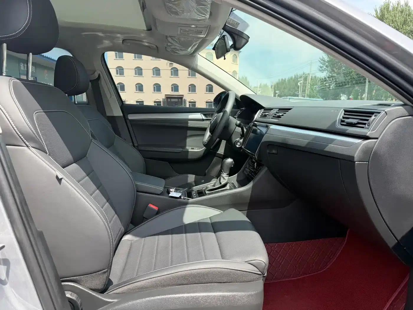 Superb 2025 TSI280 DSG Premium Edition — миниатюра 10