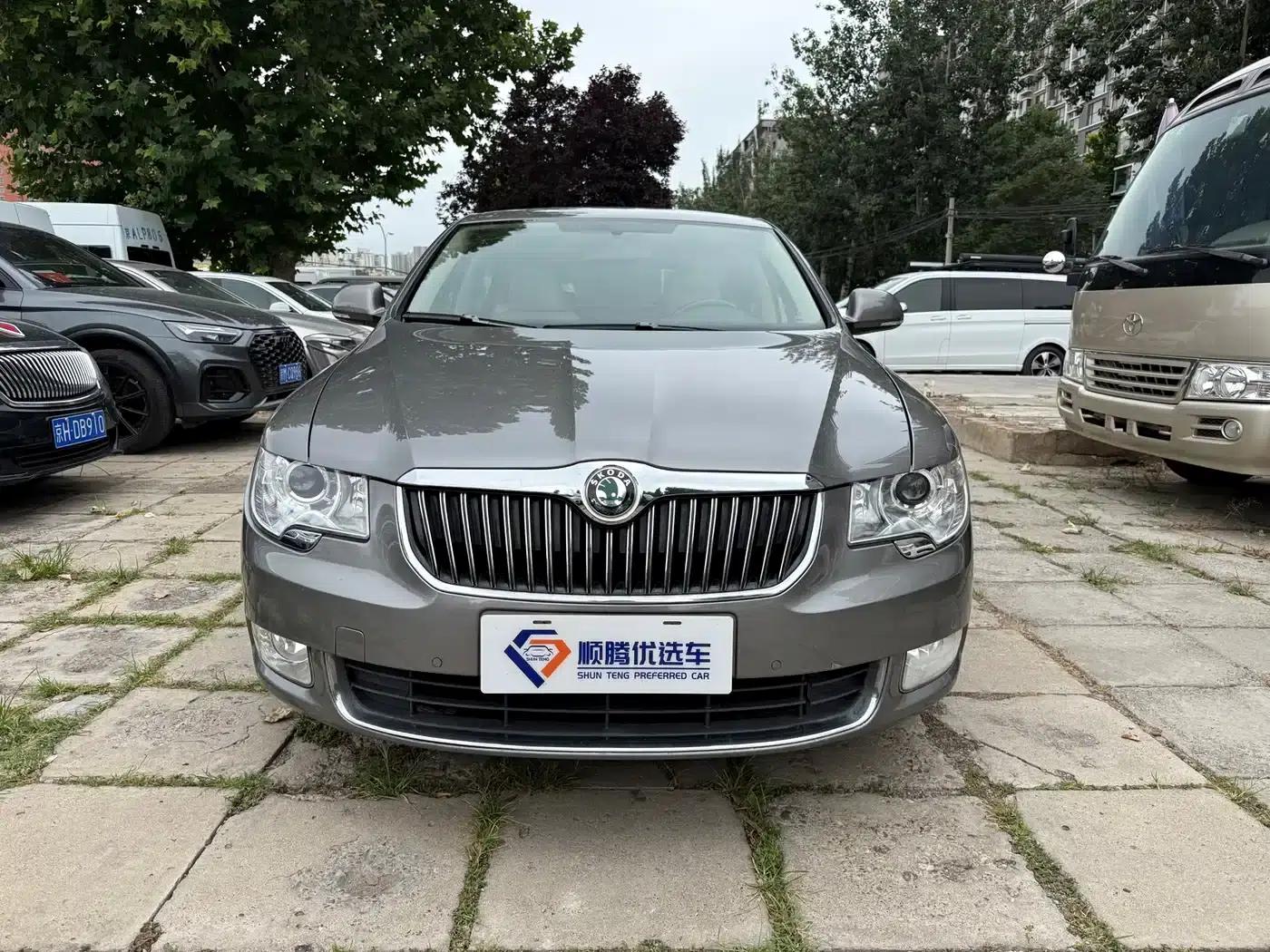 Superb 2012 1.8TSI Automatic Elegance Edition — миниатюра 2