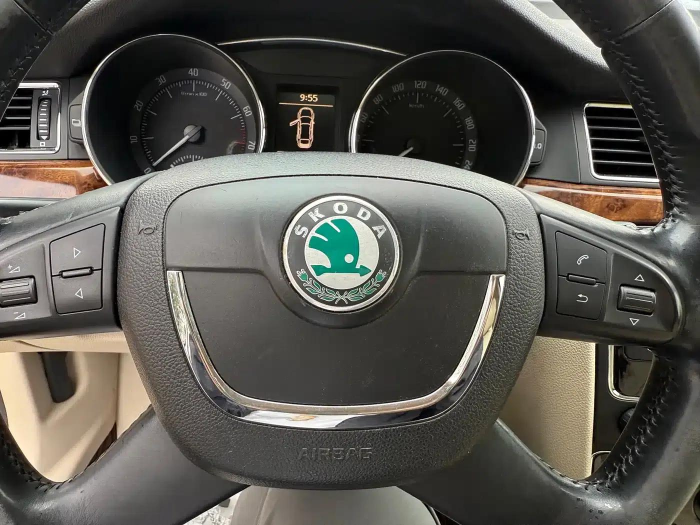 Superb 2012 1.8TSI Automatic Elegance Edition — миниатюра 19