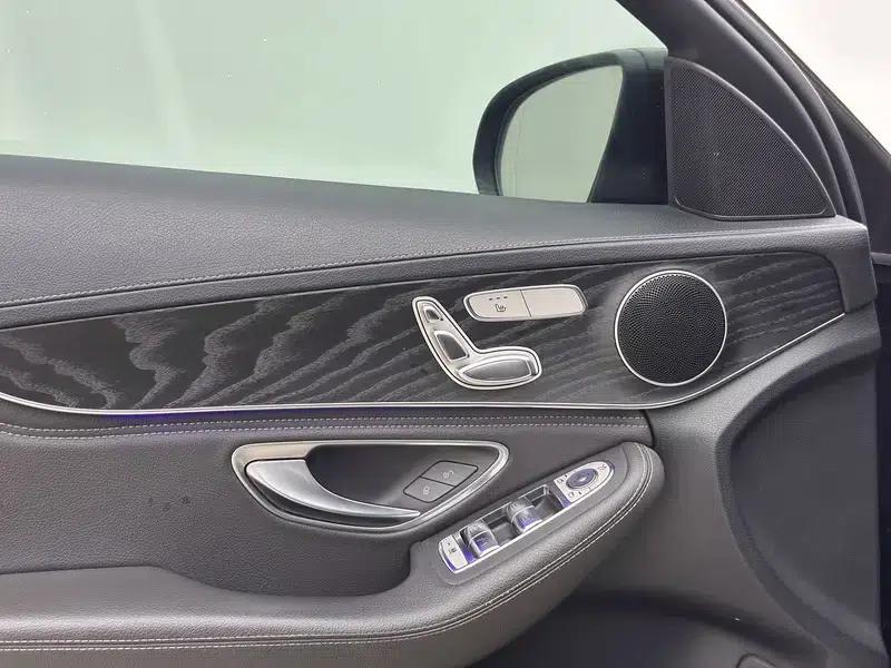 2019 Mercedes-Benz C-Class C 260 L 4MATIC Sport Edition — миниатюра 9