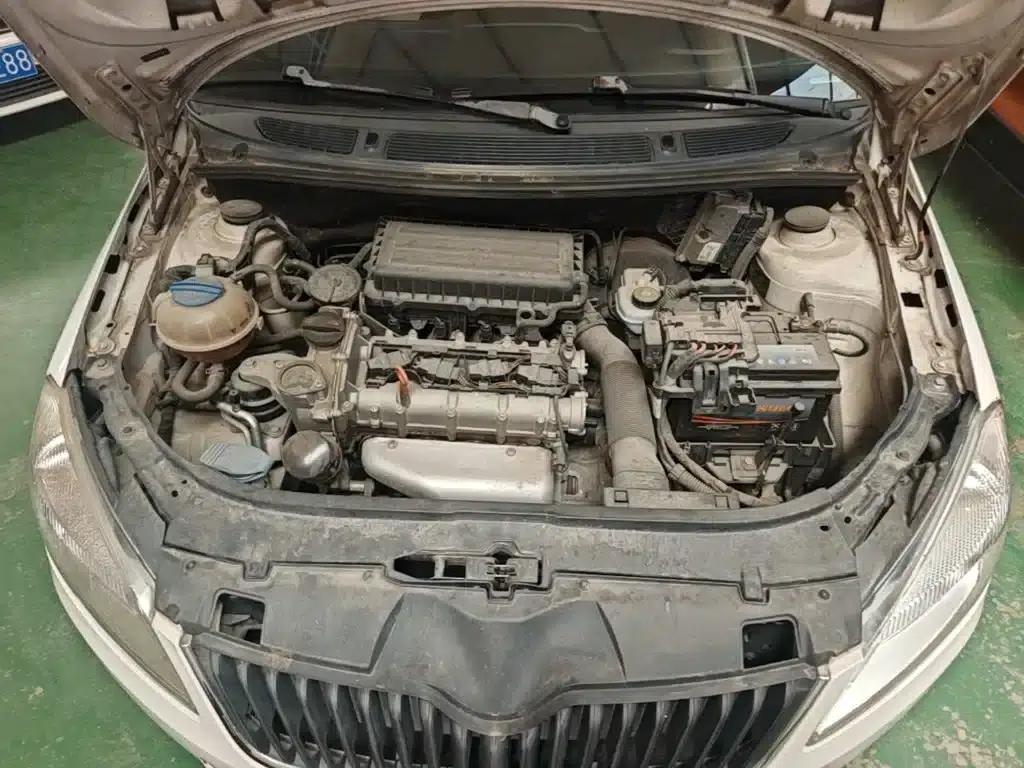 Fabia 2014 1.4L Automatic Crystal Edition — миниатюра 20