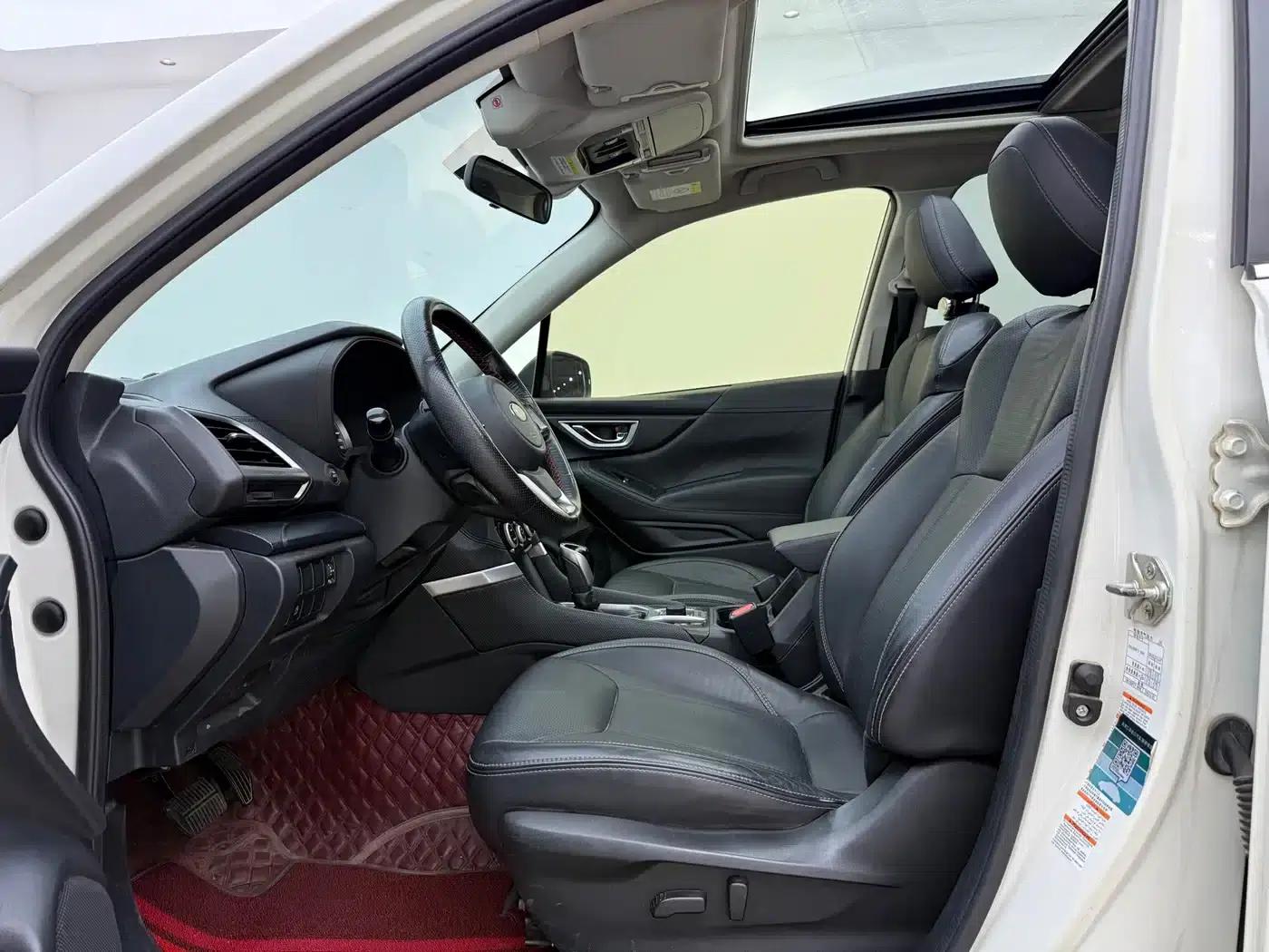 Forester 2019 2.0i Luxury Edition EyeSight — миниатюра 4