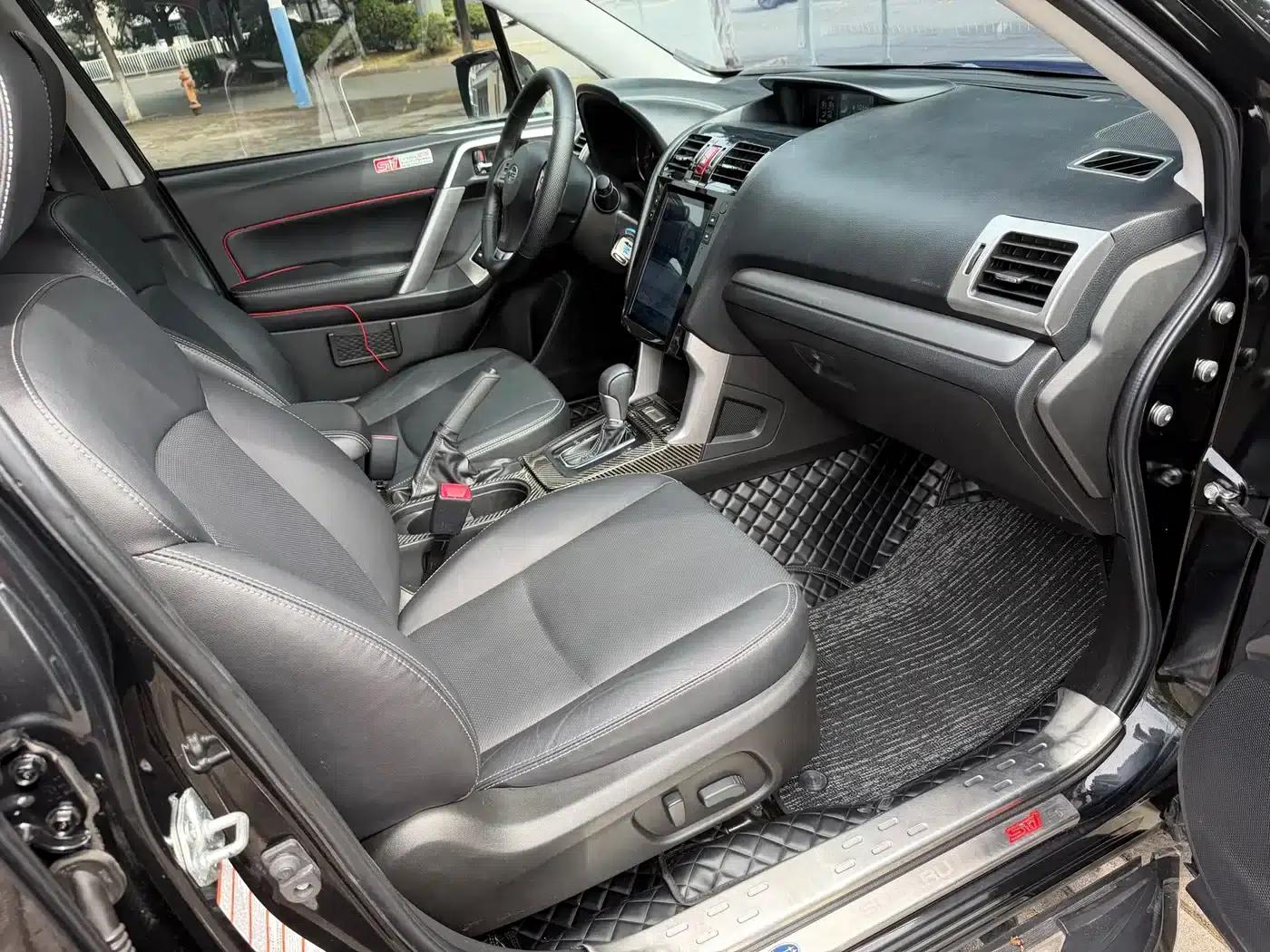 Forester 2013 2.5i Automatic Luxury Edition — миниатюра 8