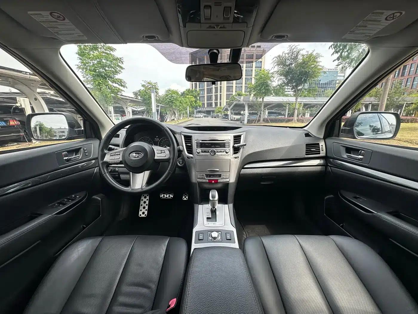 Legacy 2010 2.5GT Luxury Edition — миниатюра 12