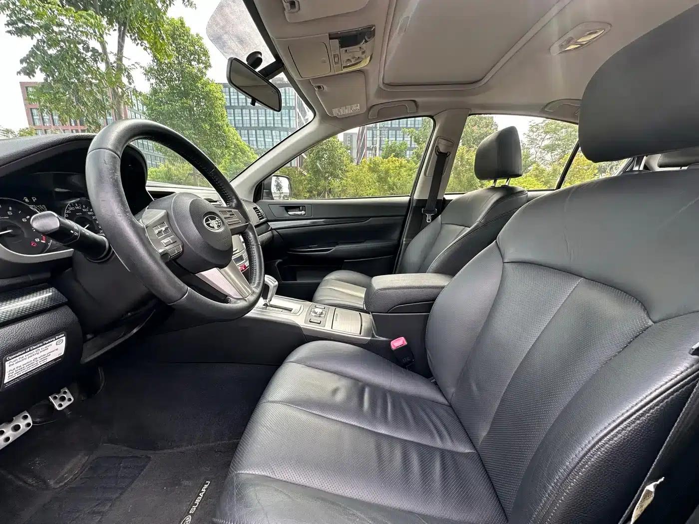 Legacy 2010 2.5GT Luxury Edition — миниатюра 14