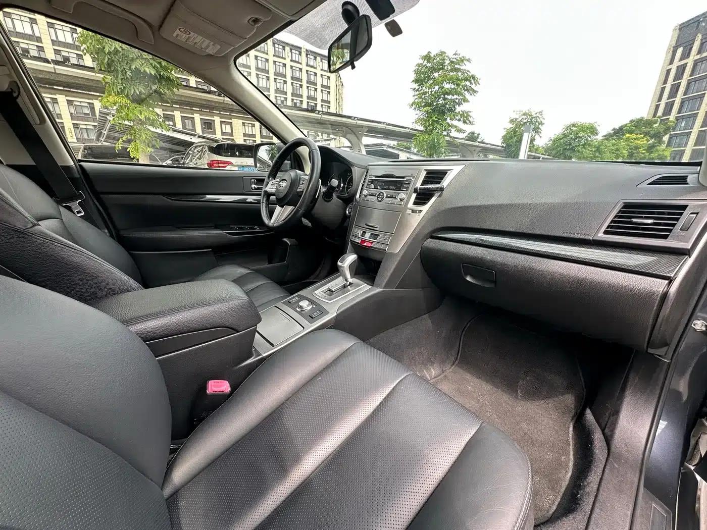 Legacy 2010 2.5GT Luxury Edition — миниатюра 15