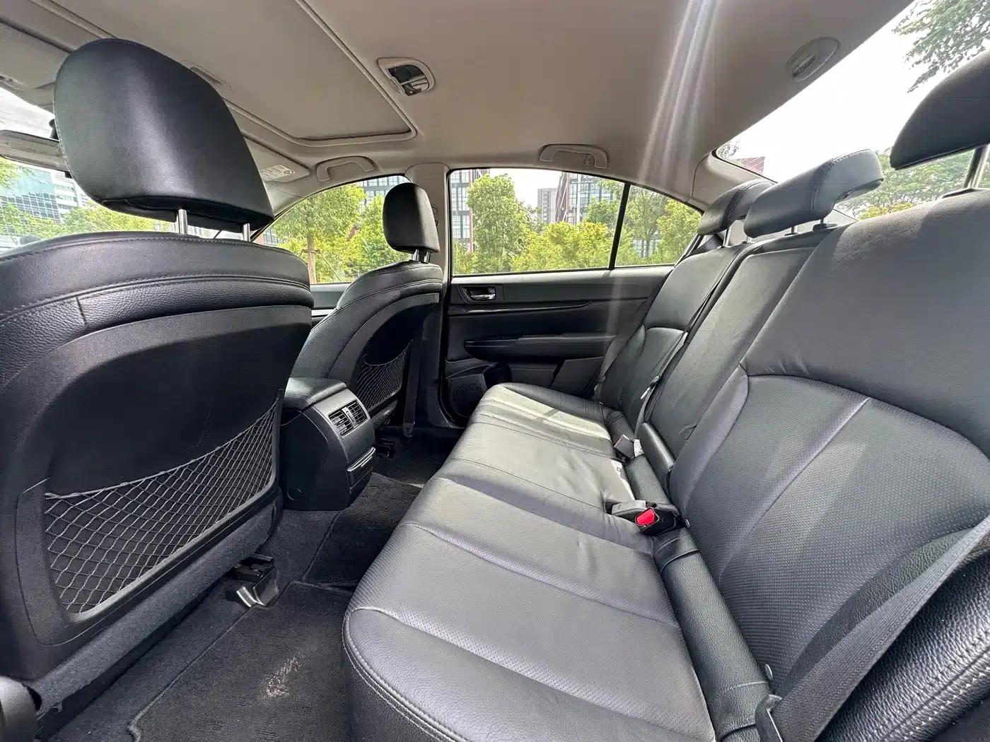 Legacy 2010 2.5GT Luxury Edition — миниатюра 22