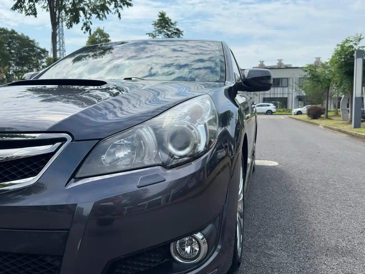 Legacy 2010 2.5GT Luxury Edition — миниатюра 7