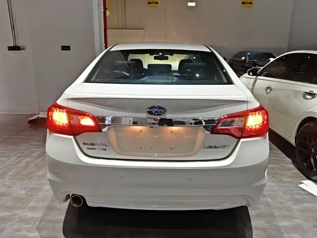 Legacy 2017 2.5i AWD Glory Edition EyeSight — миниатюра 6