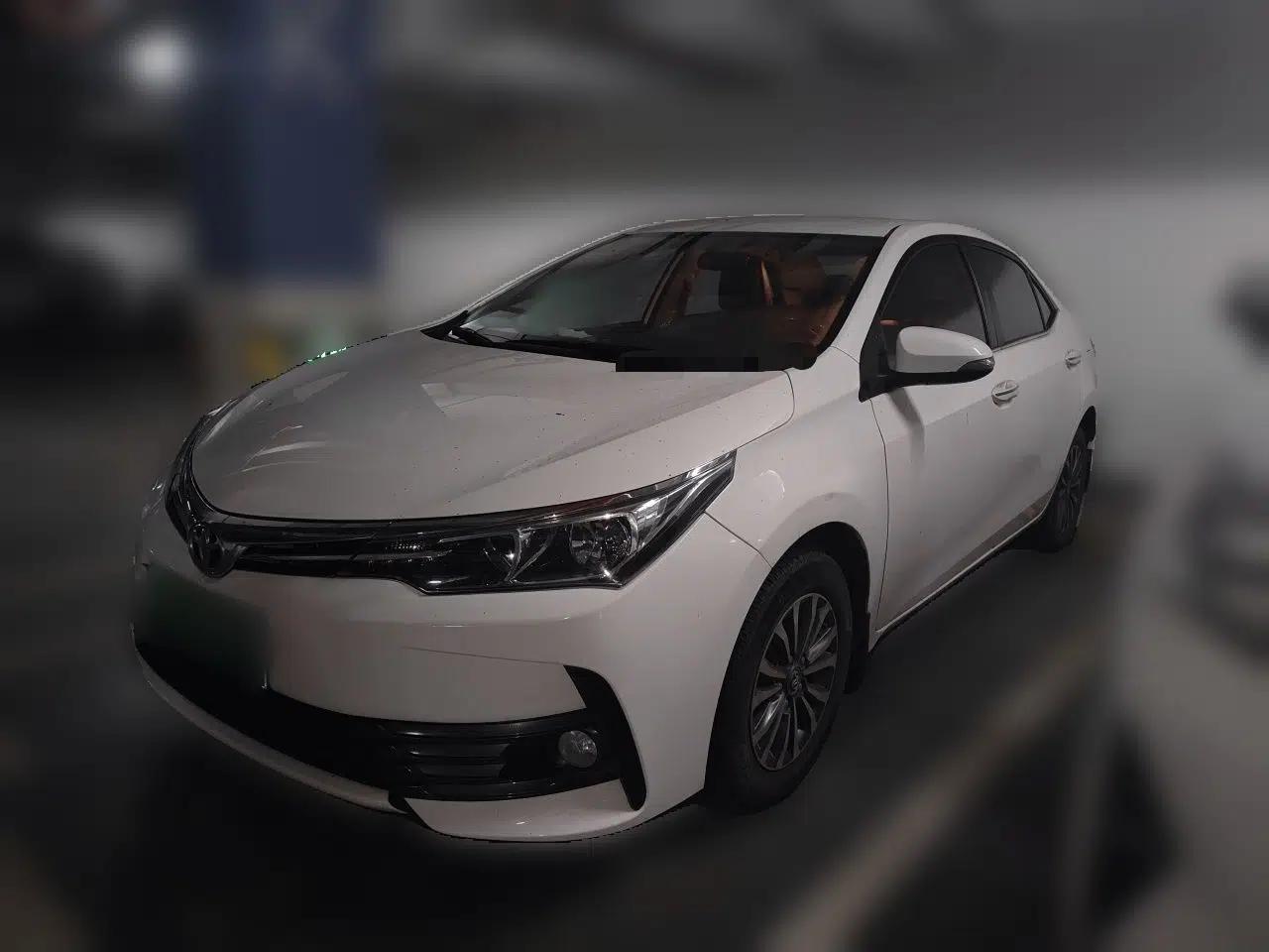 Toyota Corolla 2017 Revised Version 1.2T S-CVT GL — миниатюра 1