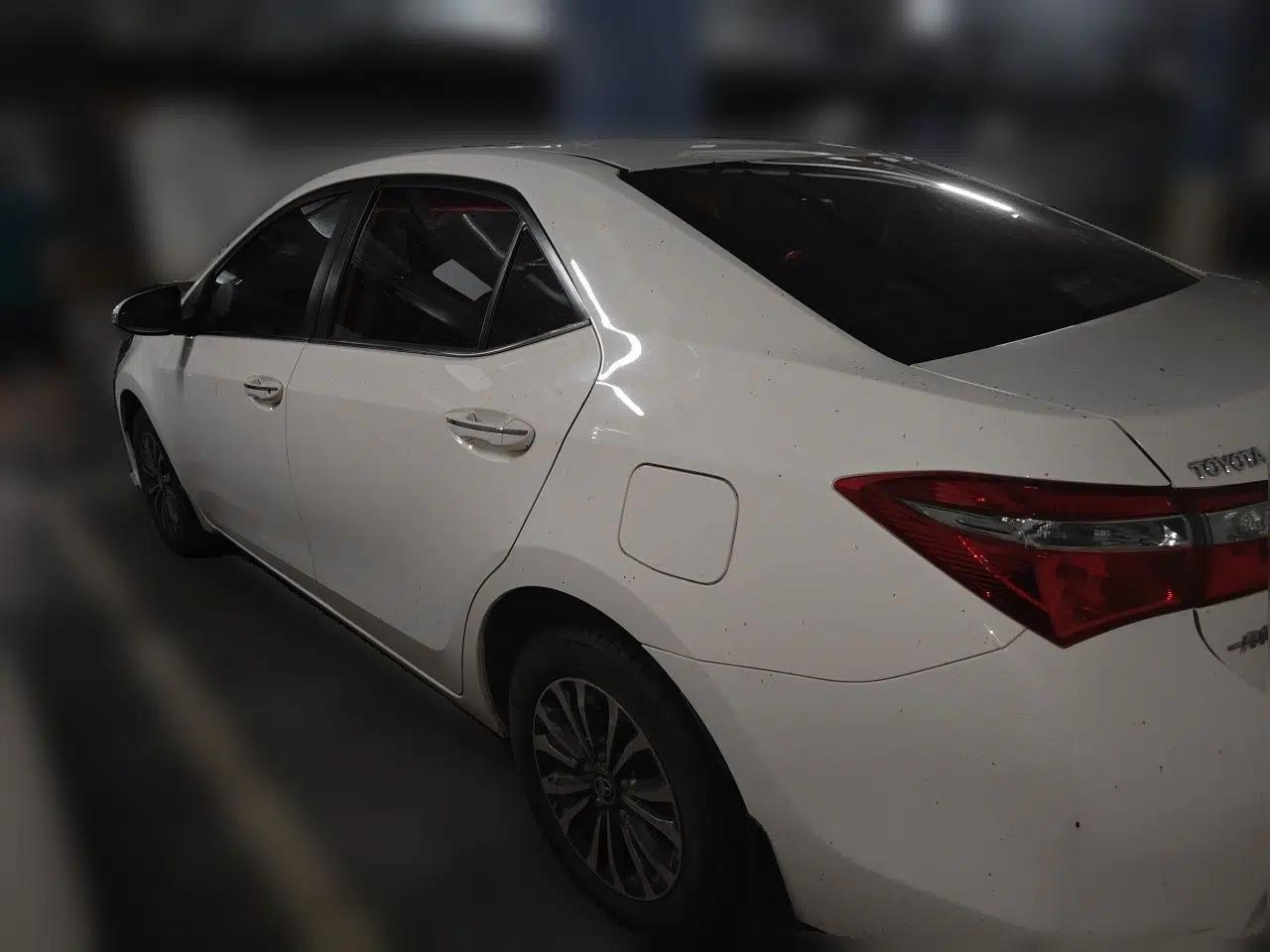 Toyota Corolla 2017 Revised Version 1.2T S-CVT GL — миниатюра 4