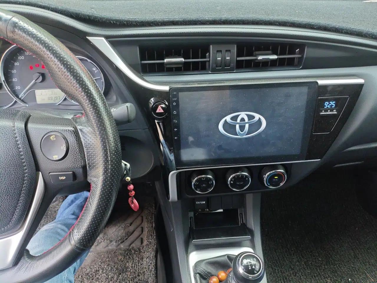 Toyota Corolla 2017 Revised Version 1.2T Manual GL — миниатюра 13