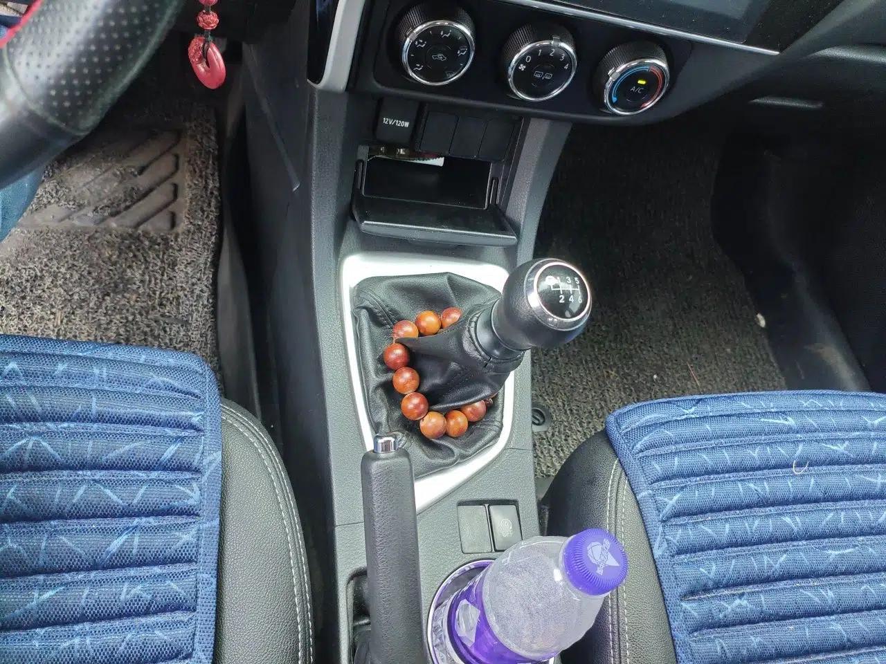 Toyota Corolla 2017 Revised Version 1.2T Manual GL — миниатюра 14