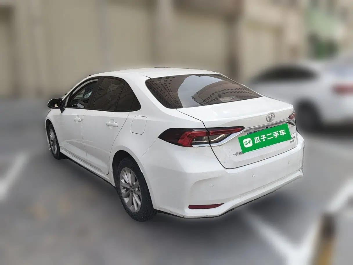 Toyota Corolla 2021 1.2T S-CVT Elite PLUS Edition — миниатюра 4