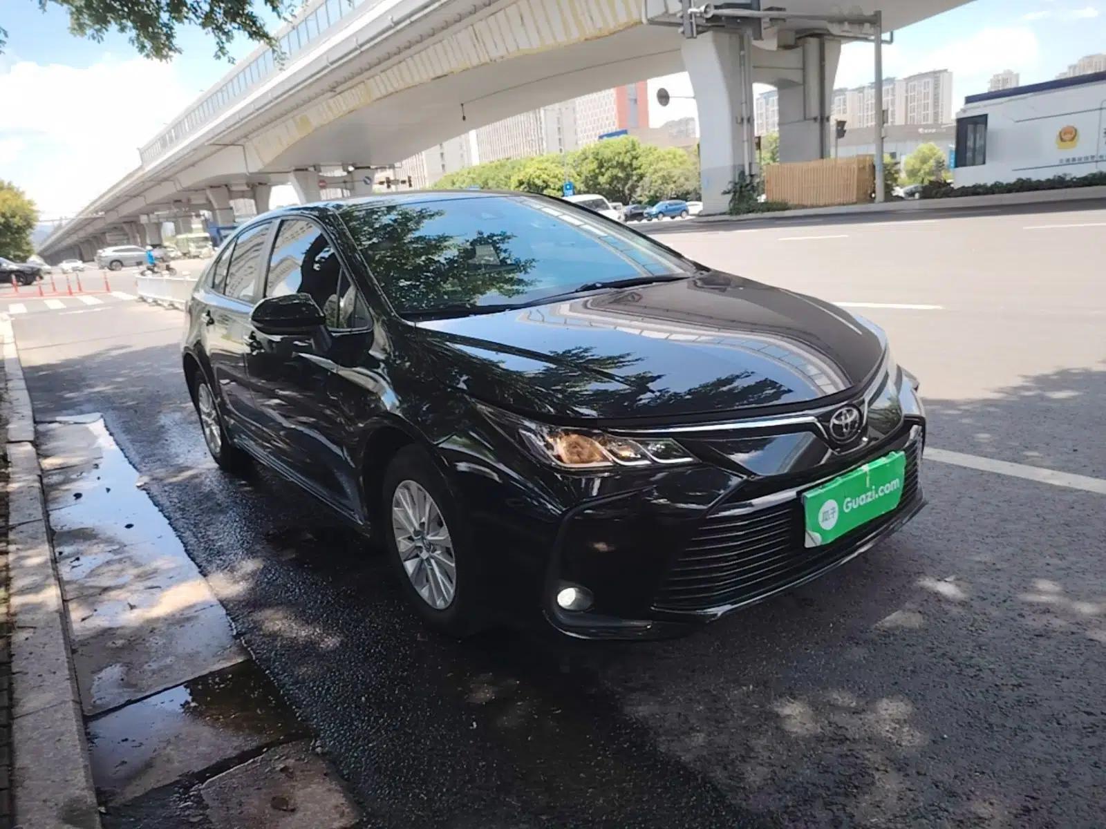 Toyota Corolla 2021 1.2T S-CVT Elite Edition — миниатюра 3