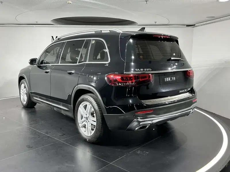 2023 Mercedes-Benz GLB 220 Dynamic — миниатюра 5