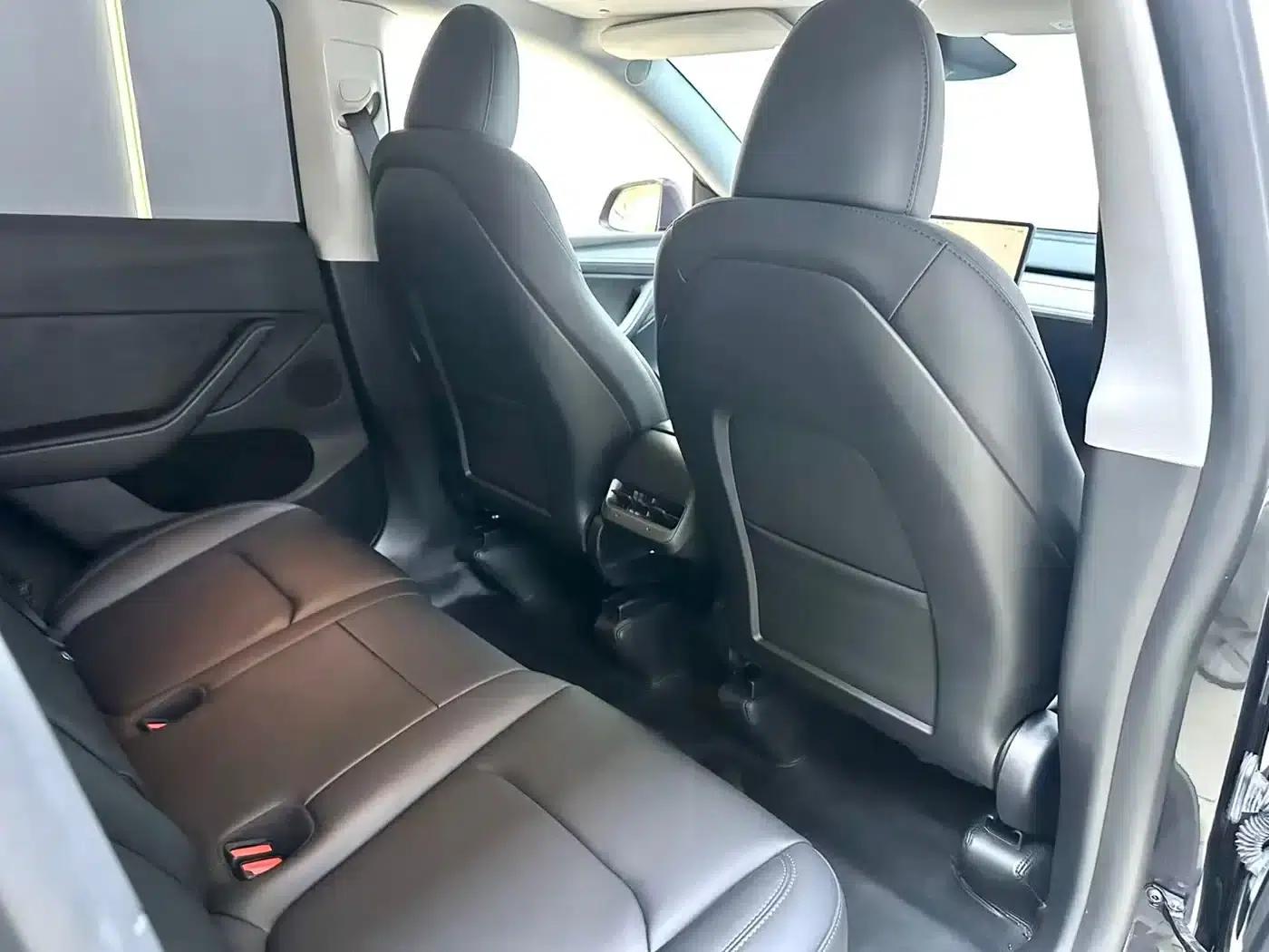 Model Y 2024 Rear-Wheel Drive — миниатюра 12