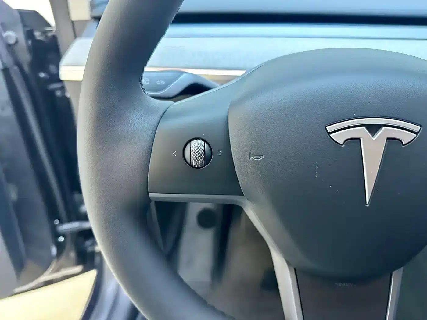 Model Y 2024 Rear-Wheel Drive — миниатюра 15