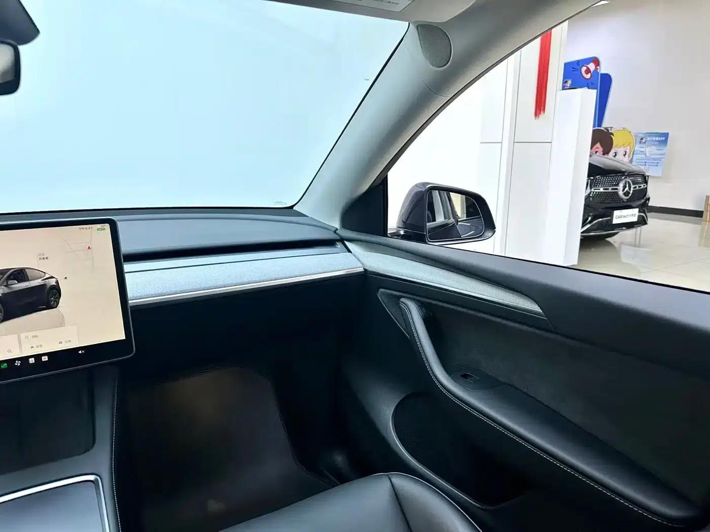 Model Y 2024 Rear-Wheel Drive — миниатюра 20
