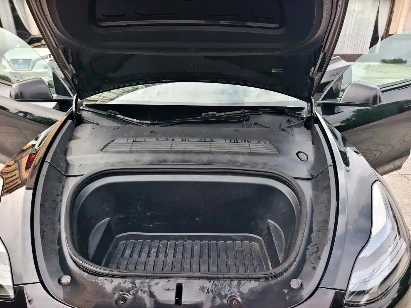 Model Y 2022 Long Range All-Wheel Drive — миниатюра 19