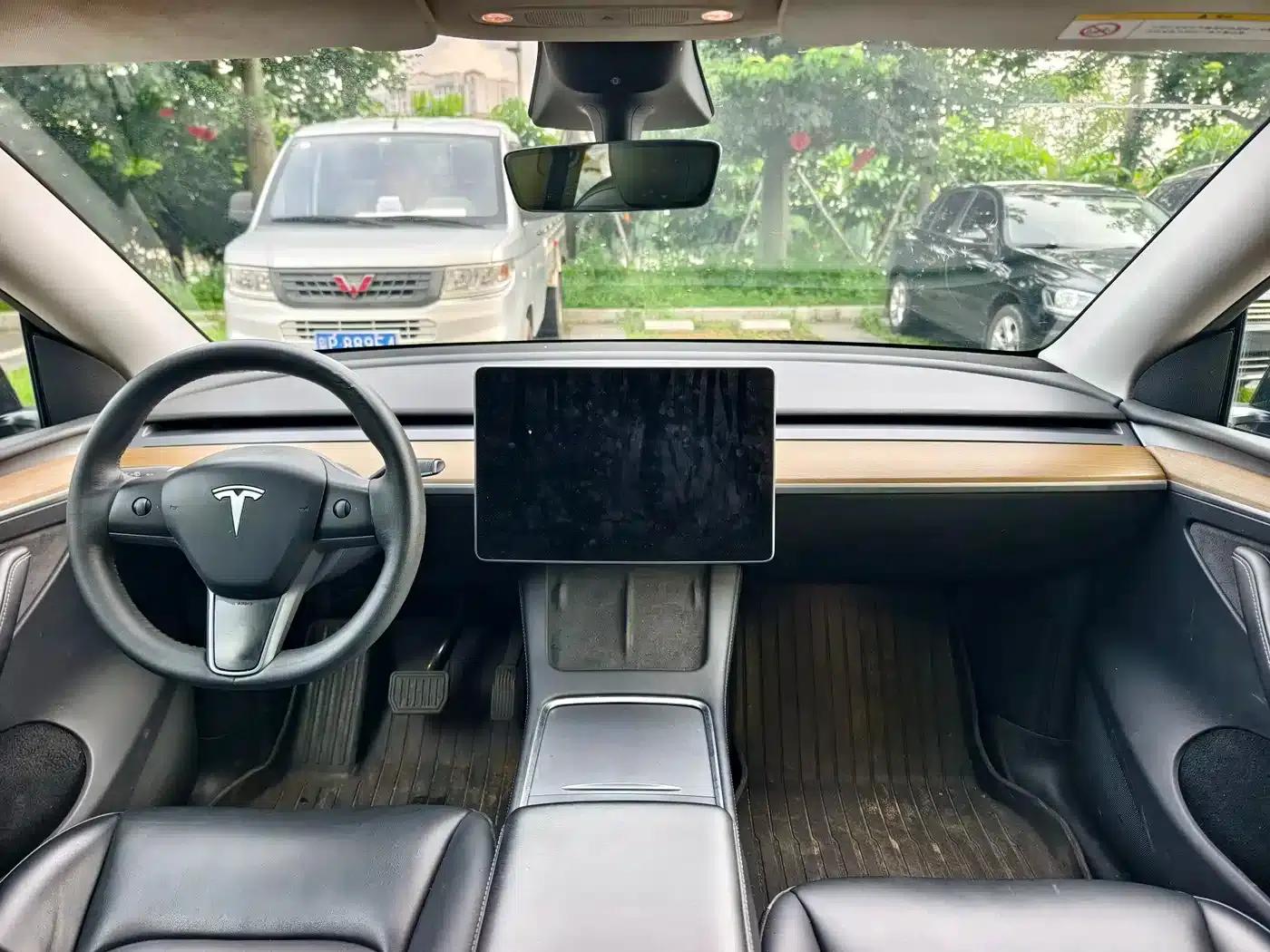 Model Y 2022 Long Range All-Wheel Drive — миниатюра 9