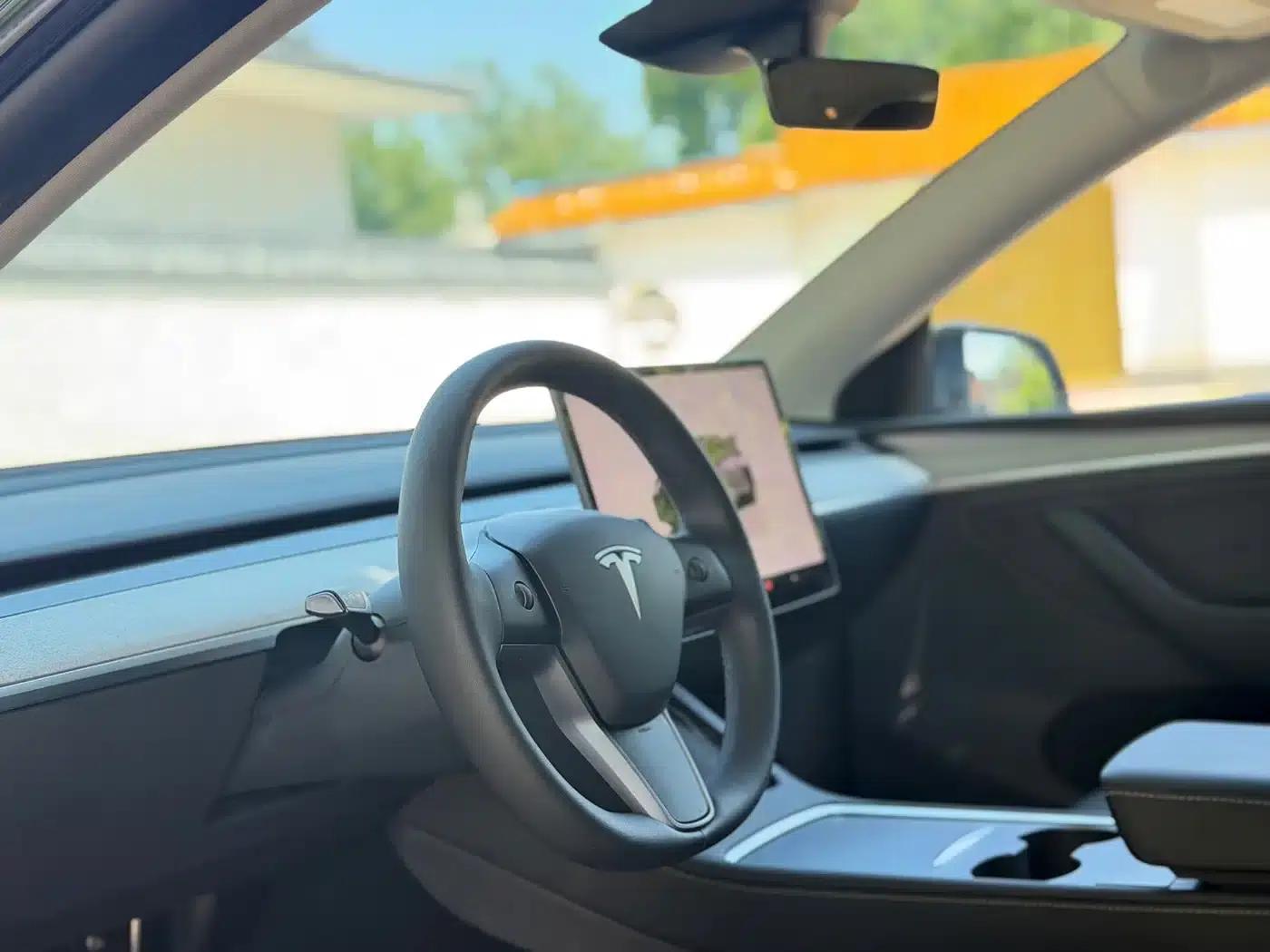 Model Y 2024 Rear-Wheel Drive — миниатюра 4