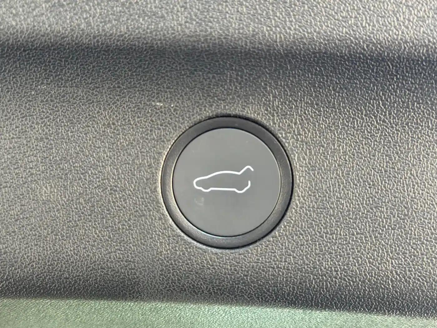 Model Y 2024 Rear-Wheel Drive — миниатюра 7