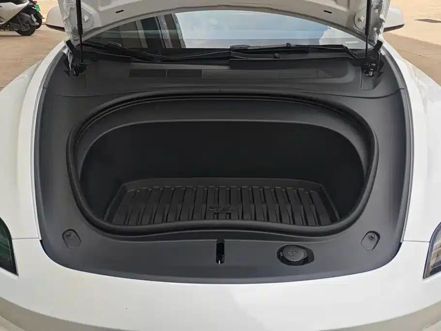 Model 3 2023 Long Range All-Wheel Drive — миниатюра 10