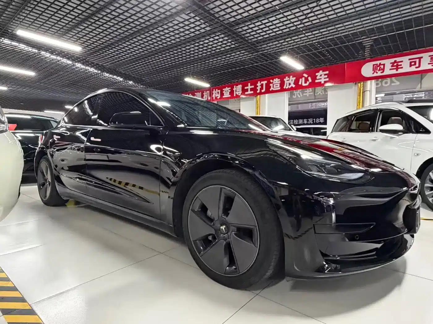 Model 3 2022 Rear-Wheel Drive — миниатюра 8