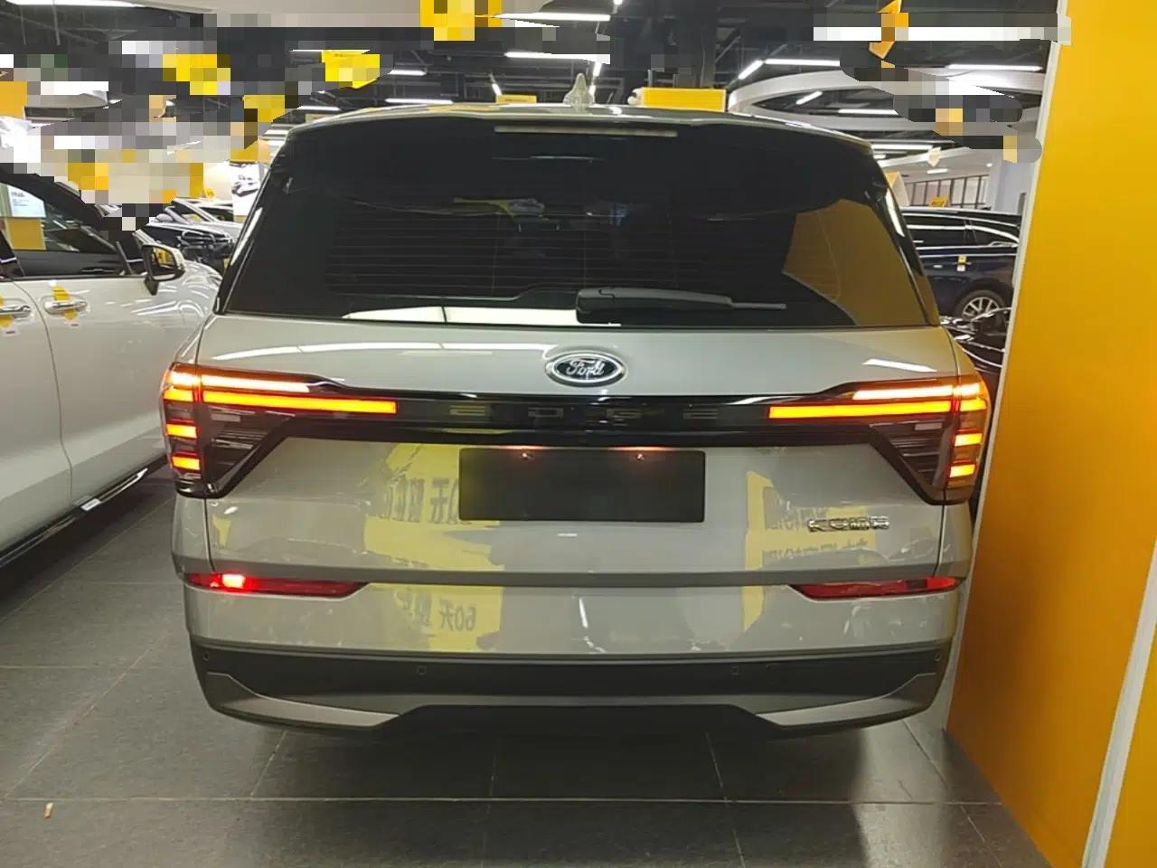 Ford Edge 2023 Ford Explorer L 2.0T EcoBoost Two-Wheel Drive 7-Seater Luxury Model — миниатюра 5