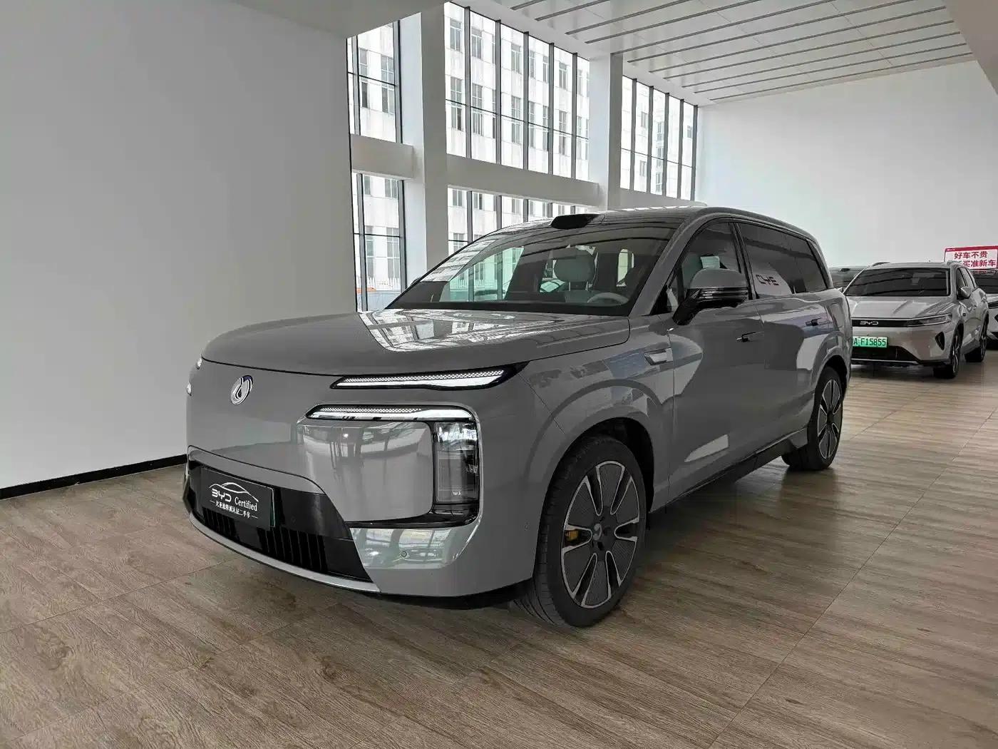 Denza N8L 2025 Flagship Edition — миниатюра 1