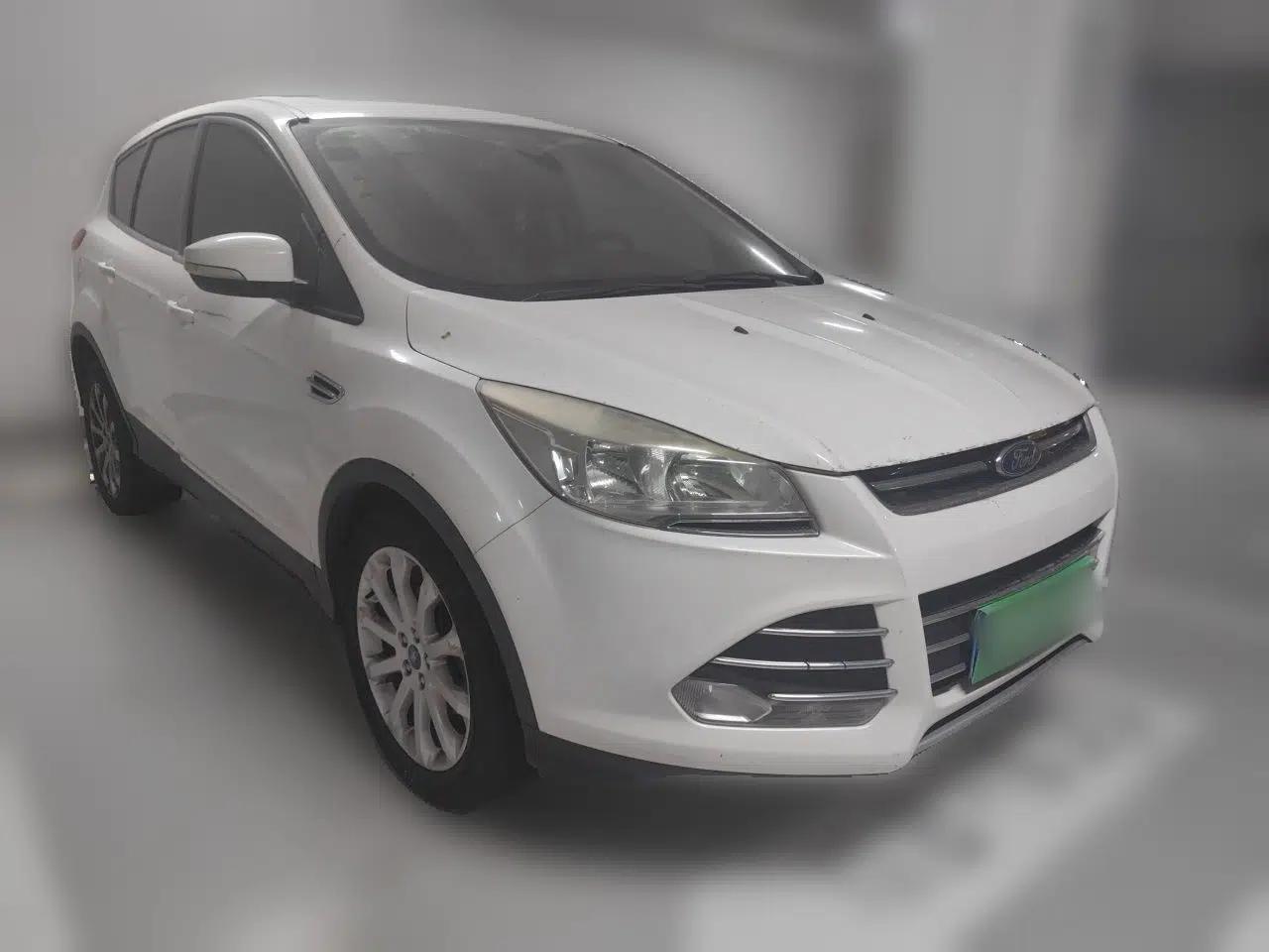 Ford Kuga 2013 1.6L GTDi Two-Wheel-Drive Trend Model — миниатюра 3