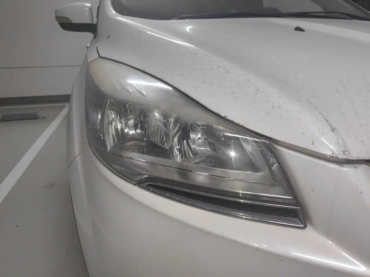 Ford Kuga 2013 1.6L GTDi Two-Wheel-Drive Trend Model — миниатюра 7
