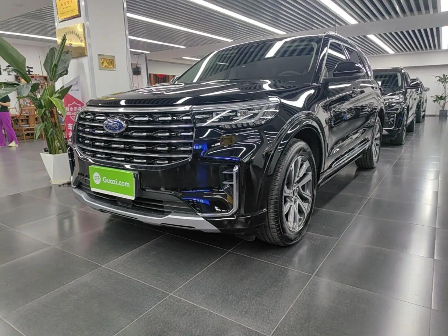 Ford Explorer 2024 2.3T EcoBoost Four-Wheel Drive Fashion Plus Edition 6 Seats — миниатюра 1