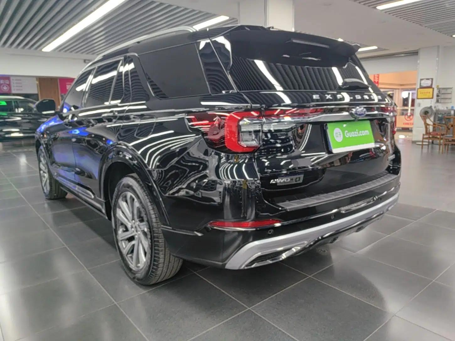 Ford Explorer 2024 2.3T EcoBoost Four-Wheel Drive Fashion Plus Edition 6 Seats — миниатюра 4
