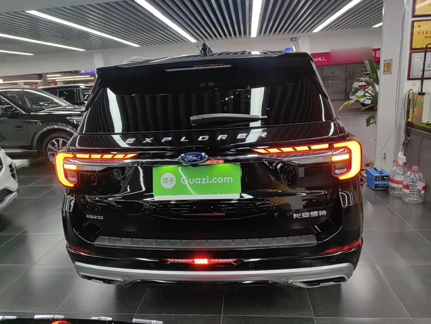 Ford Explorer 2024 2.3T EcoBoost Four-Wheel Drive Fashion Plus Edition 6 Seats — миниатюра 5