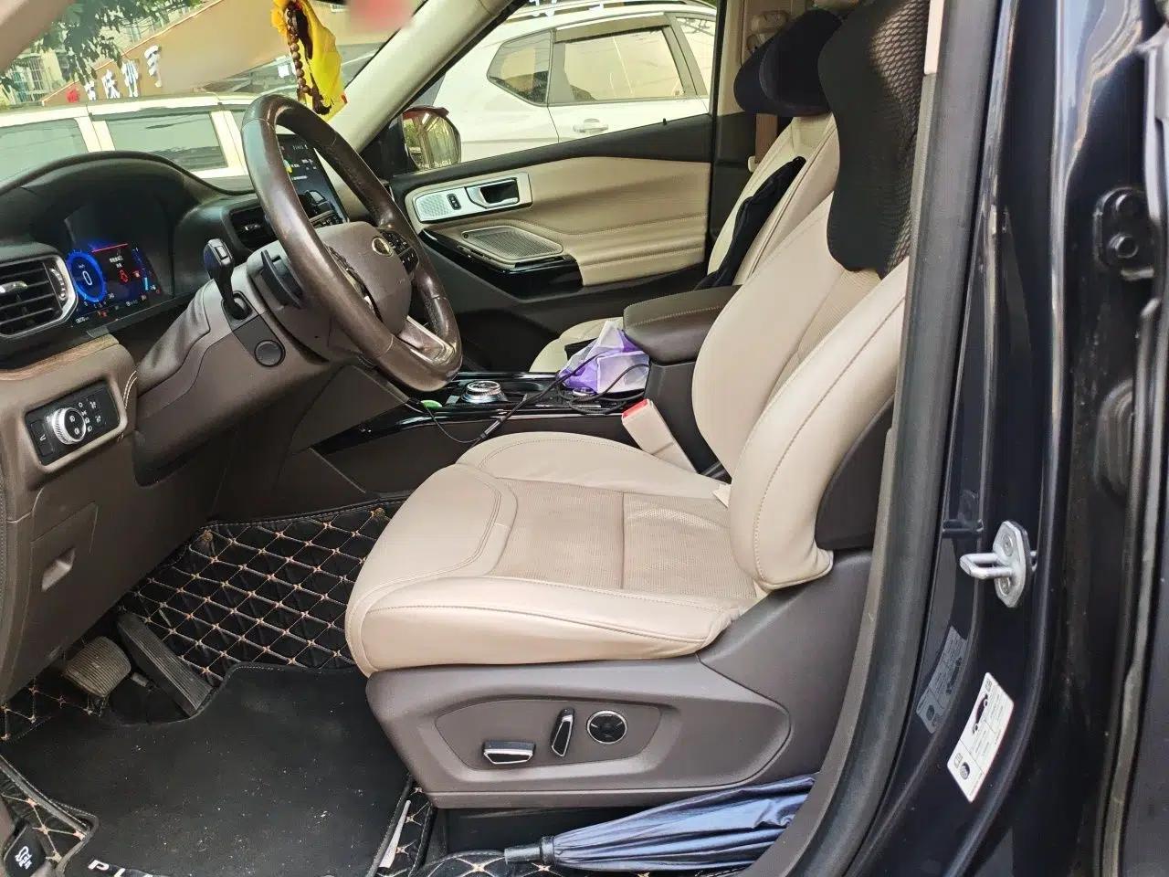 Ford Explorer 2020 EcoBoost 285 4x4 Platinum Edition 7-Seater — миниатюра 15