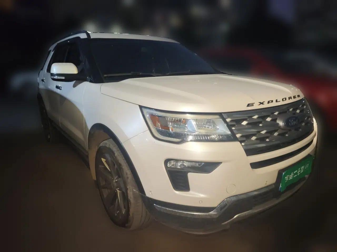 Ford Explorer 2017 3.5T Elite Edition — миниатюра 3