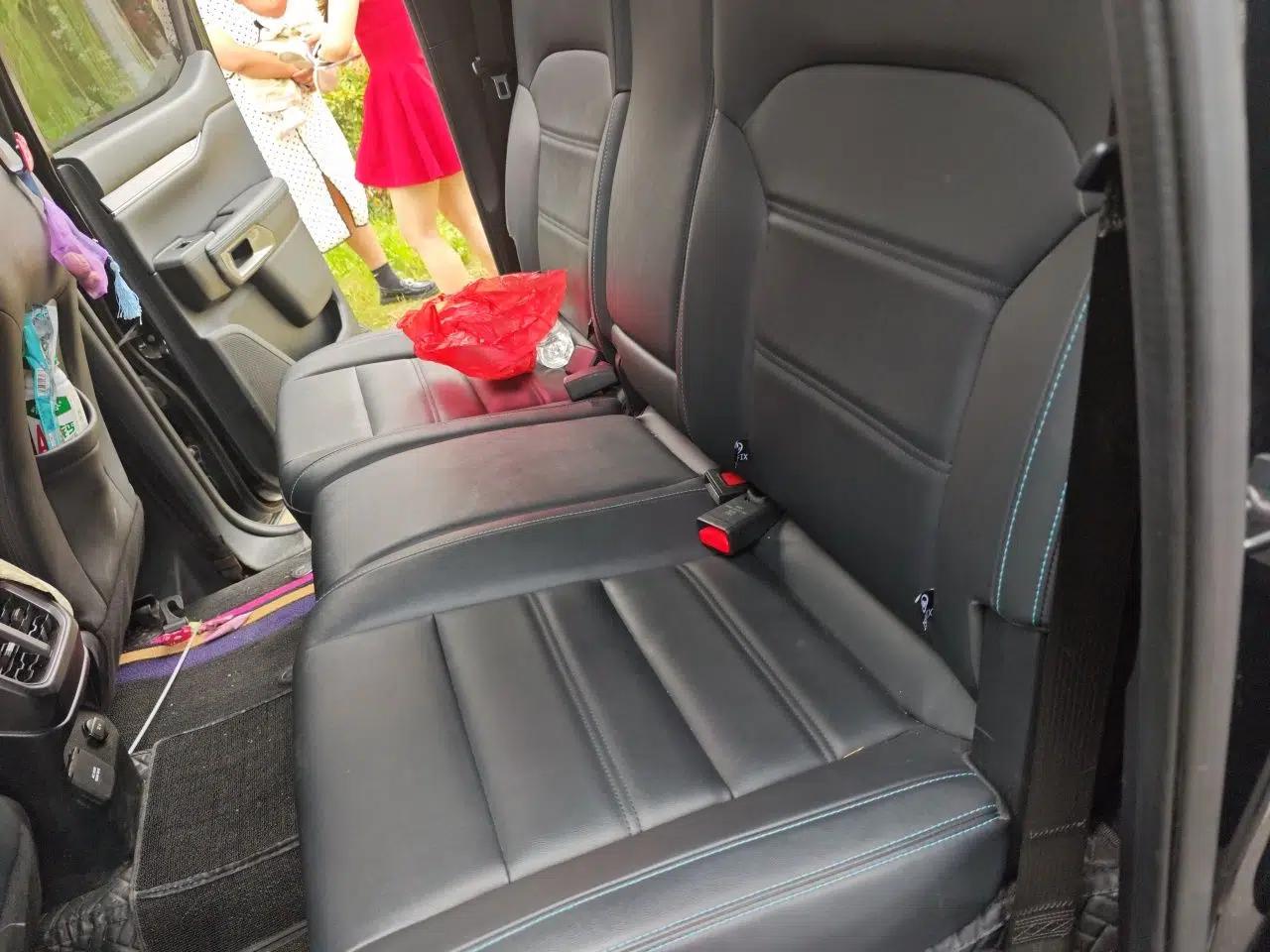 Ford Ranger 2023 Shanlin 4x4 Manual Diesel — миниатюра 17