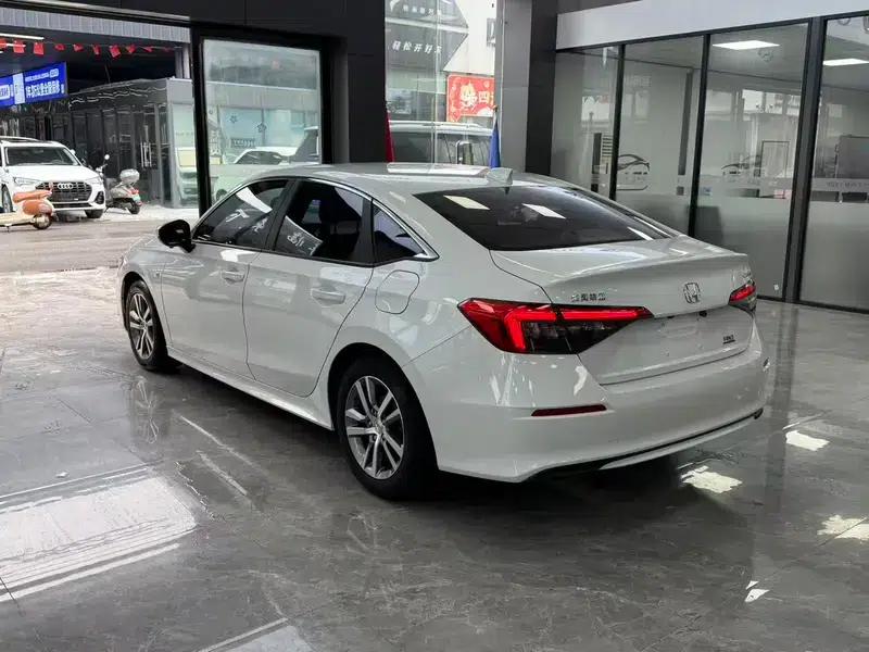 Civic 2022 180TURBO CVT Premium Edition — миниатюра 4