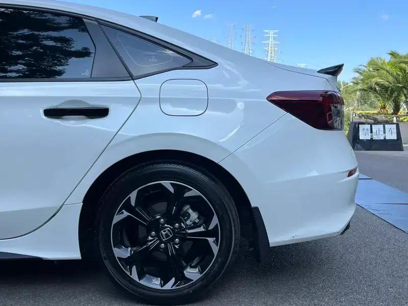 2025 Civic 240TURBO CVT Smart Pro — миниатюра 17